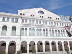 Fachada del Teatro Calderón
